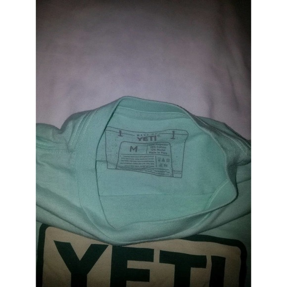 Yeti Green Logo‎ Spellout T Shirt Size M Outdoors Gear - Picture 3 of 5